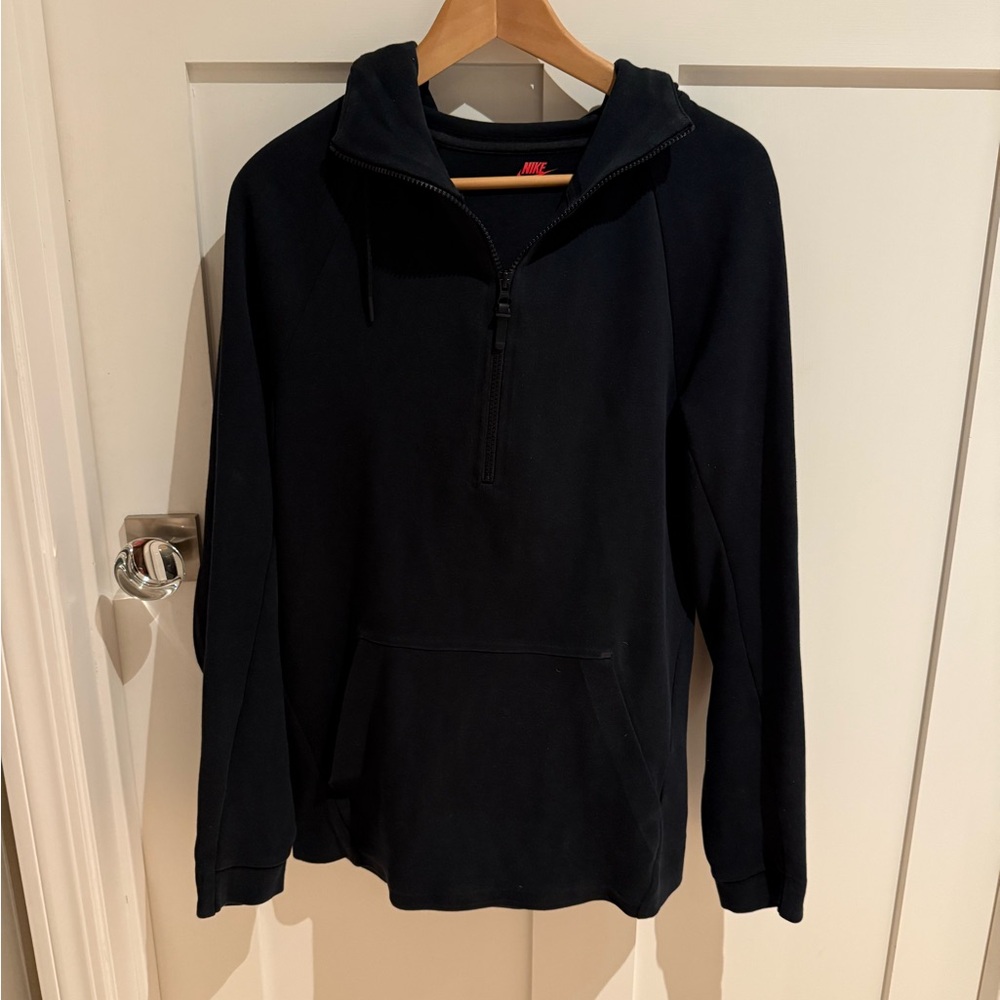 Nike Men's Black tech fleece half-zip hoodie